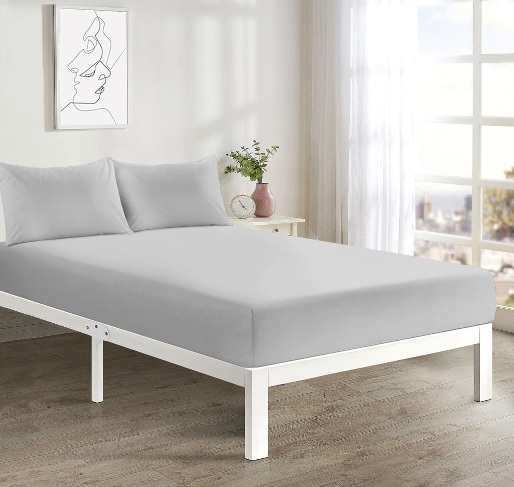 Super Soft Easy Care Brushed Microfibre Fitted Sheets - Fitted Bed Mattress Sheet 25cm Deep Fitted Bottom Bedsheets - Shrinkage & Fade Resistant (Silver, 4FT - Small Double)