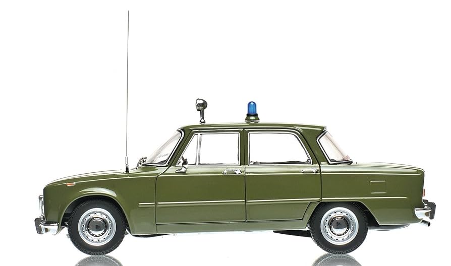 ミニカー MINICHAMPS Alfa Romeo Giulia CARABINIERI Italian Carabinieri Alfa Romeo Giulia