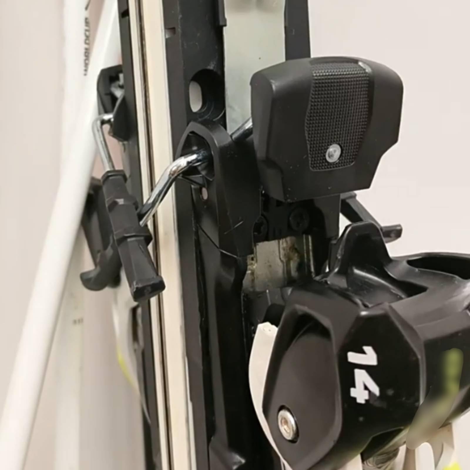 Snowboard Edge Raschietto Bordo Lima Affilatura Strumento Manutenzione Accessorio Supporto Alla Trazione su Superficie Nevosa Adatto a per Passo Controllato su Neve