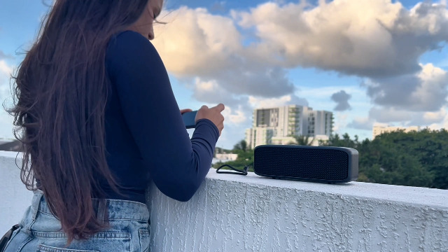 Cassa Bluetooth JUOVI ZS300 – 20W Stereo, 24h Di Autonomia, IP68 Impermeabile E TWS Per Suono A 40W - 5