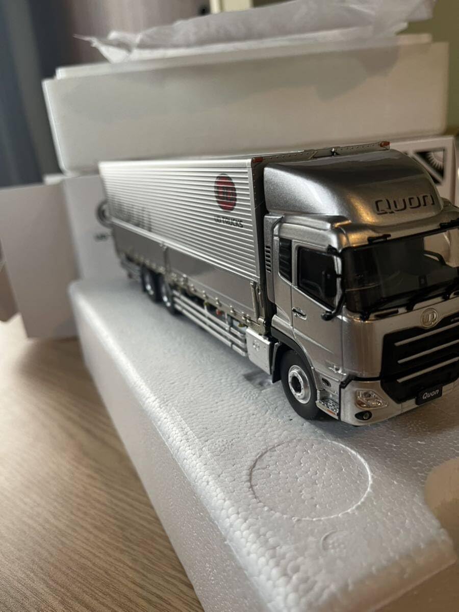 UDトラックス 1/43 Quon トラック　シルバー UDトラックス 1/43 Quon トラック シルバー Amazon.co.jp: トラック ud