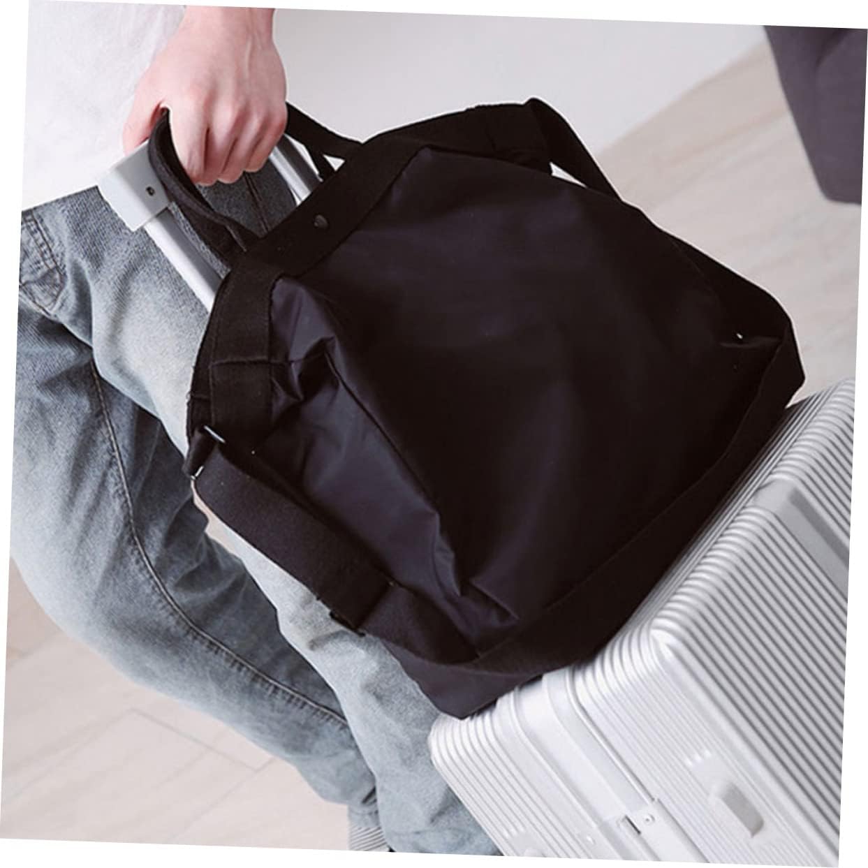 Ipetboom Large Capacity Fitness Bag Multifunctional Travel Tote for Sports Gym Hiking and Short Trips Portable Luggage Bag Black