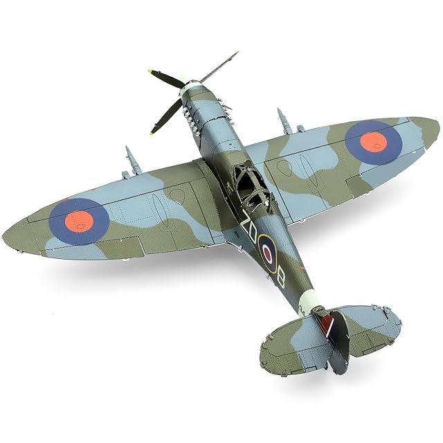 Foto 5 de 8 de Metal Earth - Modelo de avión Supermarine Spitfire de metal en 3D, Fascinations