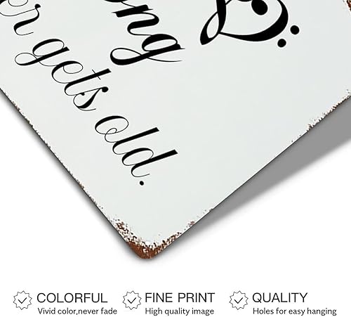 Vista 10 de LUIJORGY Letrero de metal con cita de amor con frase en inglés "Saying You Have to Dream Before Your Dreams Can Come True Wood Grain Inspiration