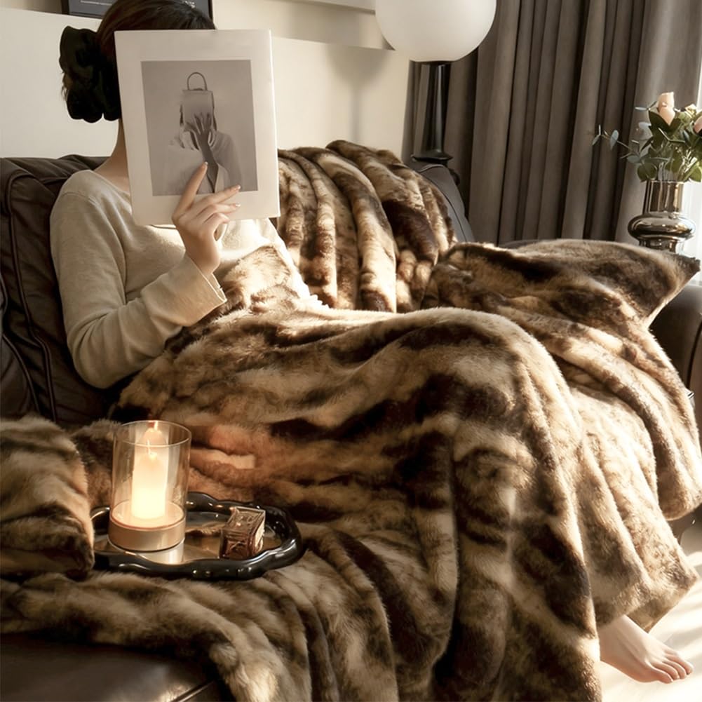 Couverture en Fausse Fourrure Marron, Douce et Moelleuse, idéale for canapé, lit ou Fauteuil. Réversible, légère et Chaude, Elle est Parfaite for la décoration(Brown,100x150cm)