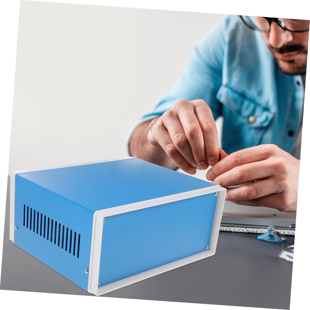 Uonlytech Scatola Elettrica in Metallo Resistente Serraggio a Vite, Facile da Installare, per Derivazione Elettronica in Stazioni Metropolitane e Aeroporti
