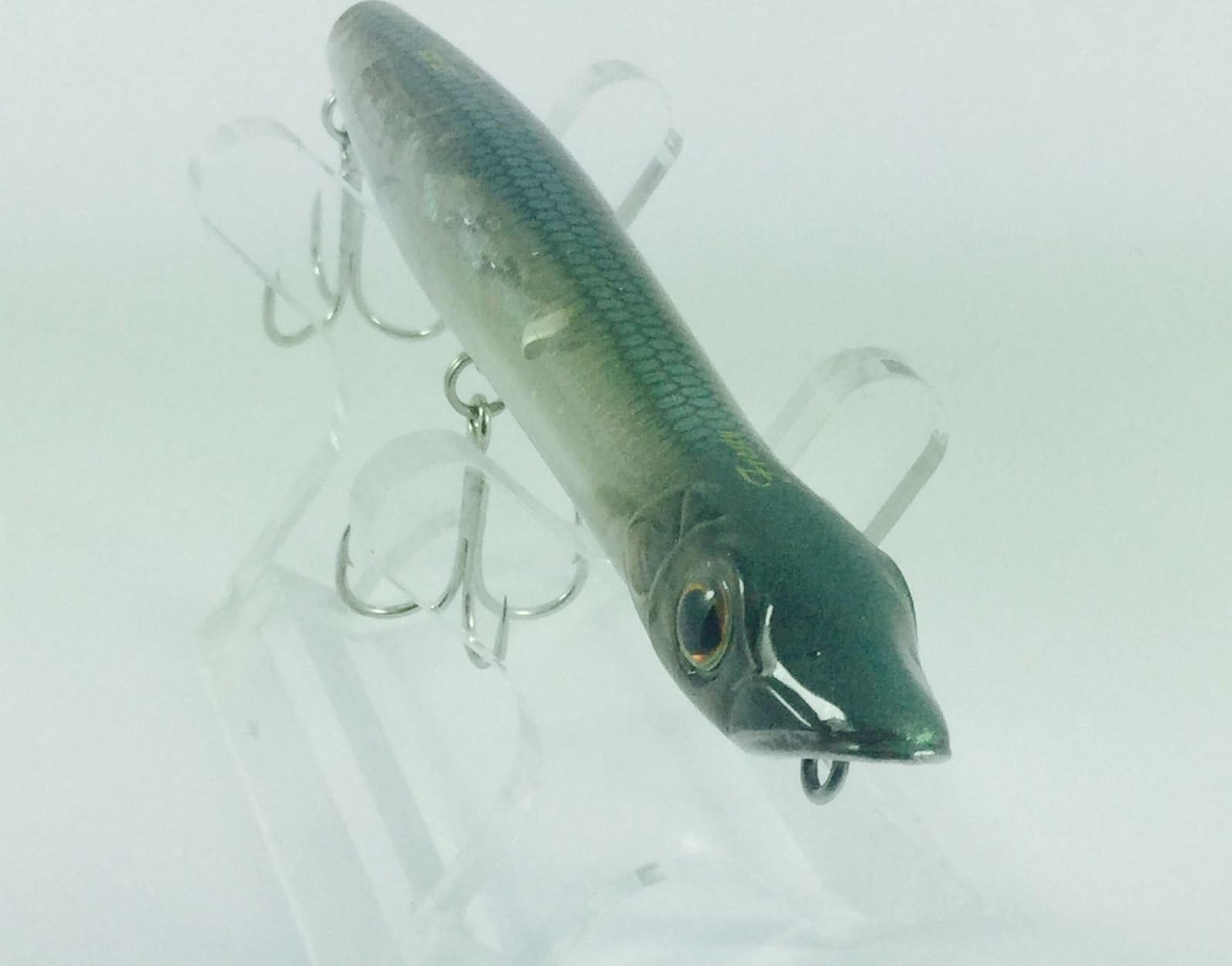 ULTIMATE SEABASS LURE By XORUS "FROSTY II", color CABOT RG