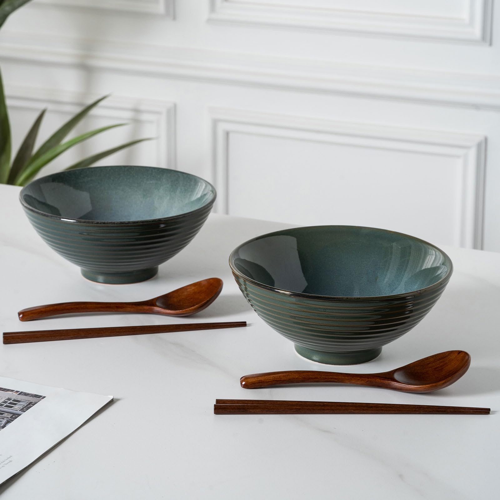 Lot de 2 bols à ramen en céramique - 1200 ml - 20 cm - Avec cuillère et bâtonnets pour ramen soup pho udon noodles asiatiques - Grand bol à noodle (vernis vert)