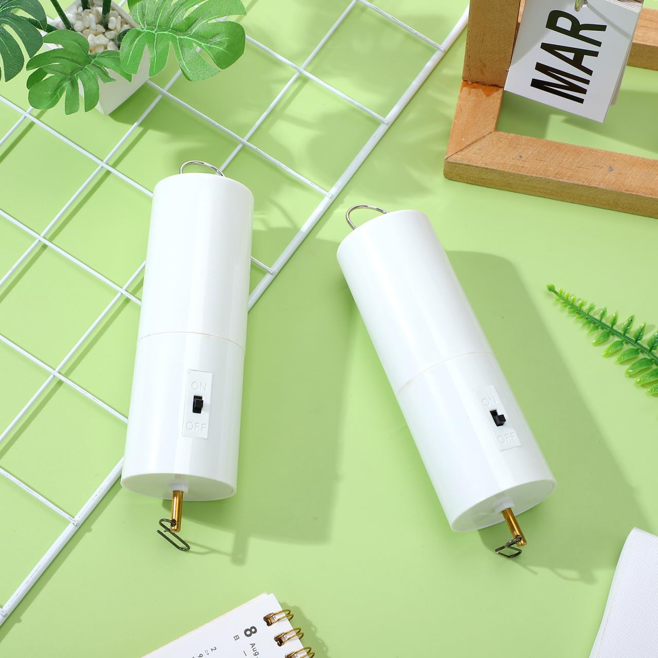 UPKOCH 2 Stück Windradmotor Batteriebetriebener Hängender Rotiermotor Für Windspiele Und Windfänger Leiser Ersatzmotor Für Garten-Dekor Einfache Installation 19.00 X 4.60 X 4.60 cm