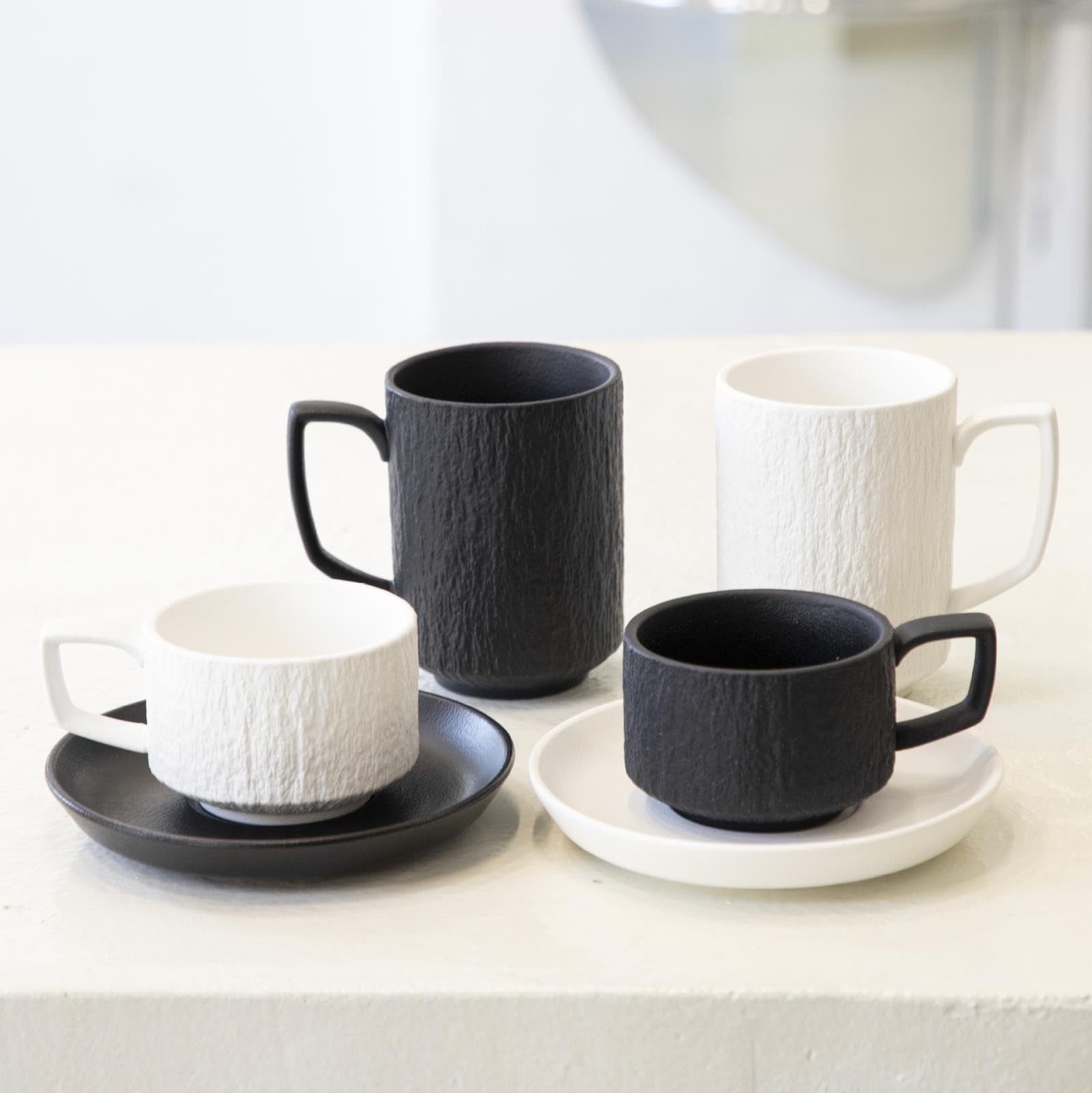 Set De 2 Tasses à Café En Céramique Avec Assiettes - Motif Pierre Noire Et Blanche - 175 Ml - Cadeau Couple