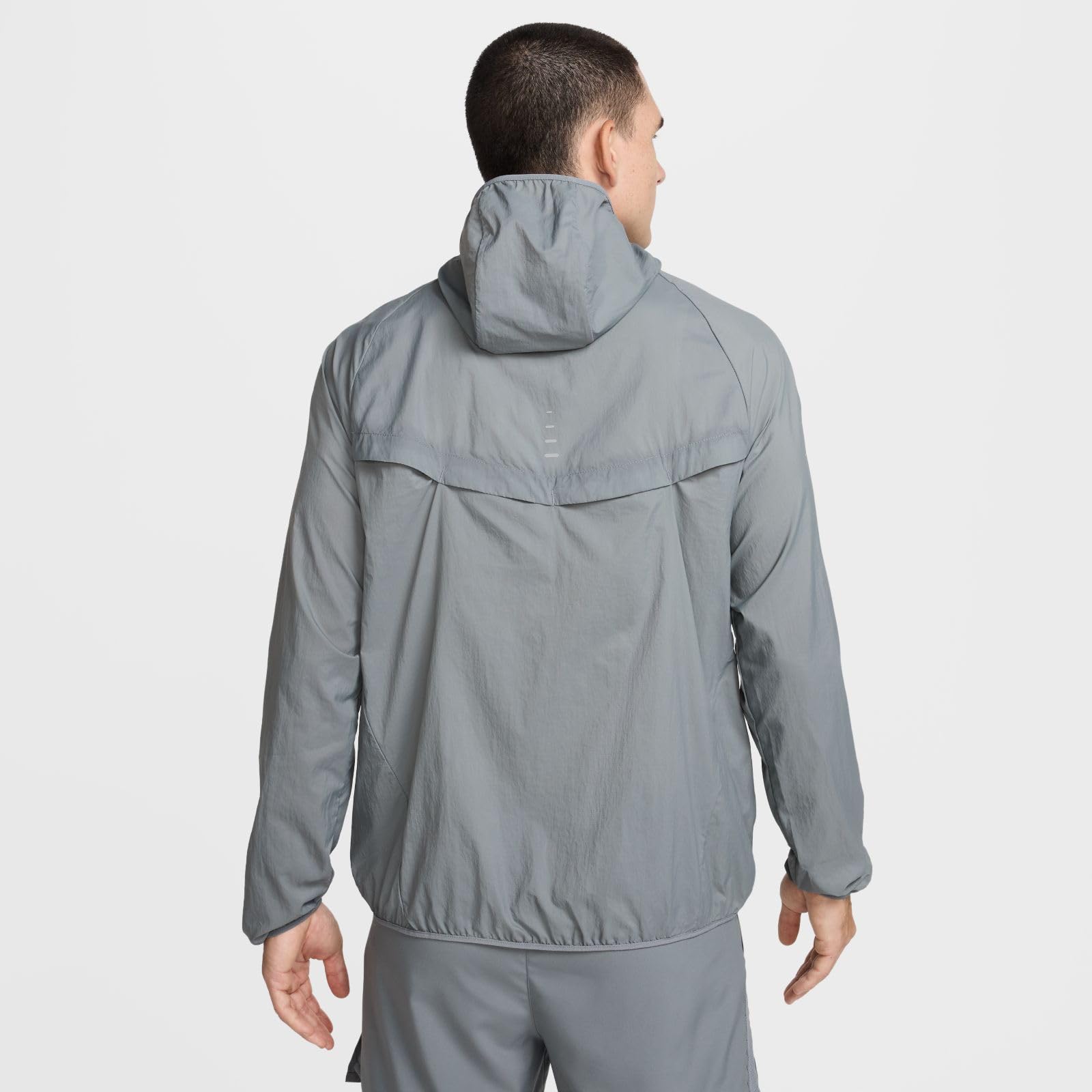 NIKE Kurtka do biegania Mężczyźni Nike Stride Uv-laufjacke Mit Dri-fit-technologie (Herren)