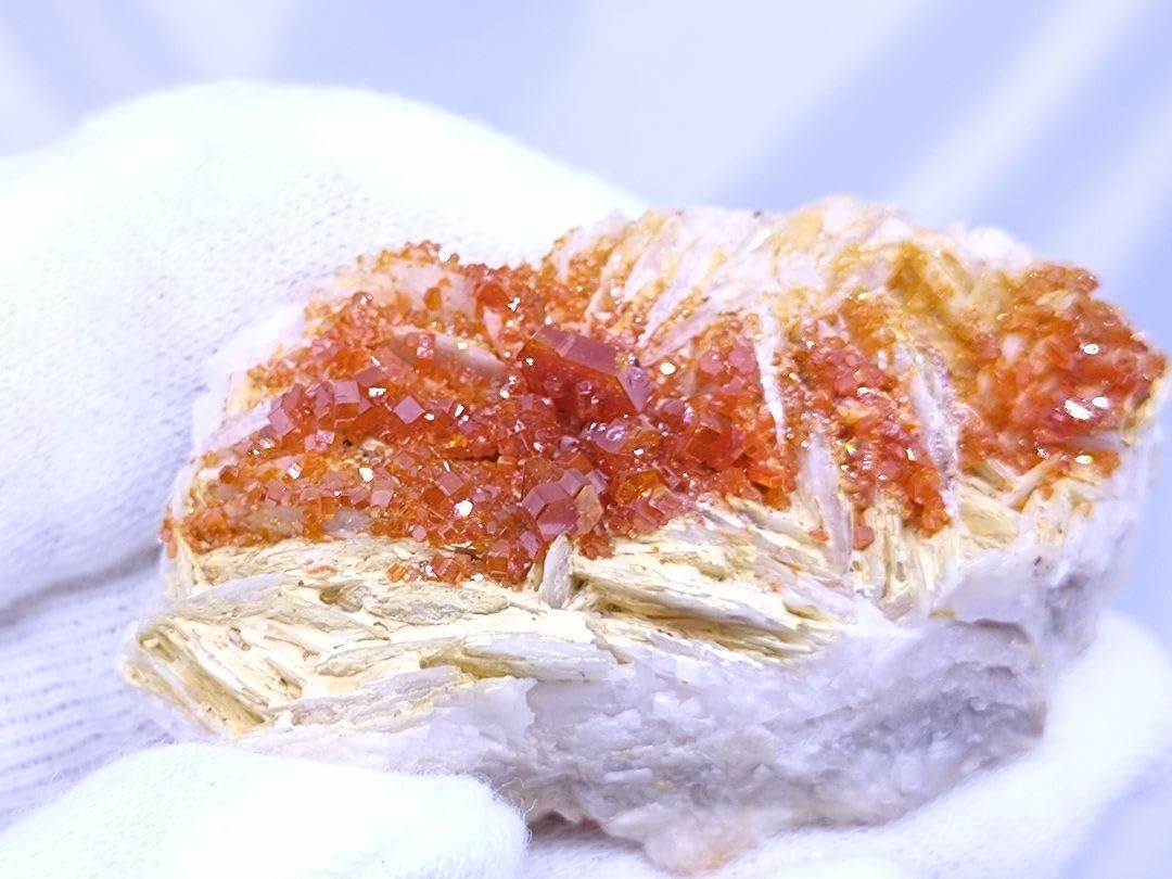 モロッコ産 バナディナイト 50g バナジナイト 標本 バナジナイト