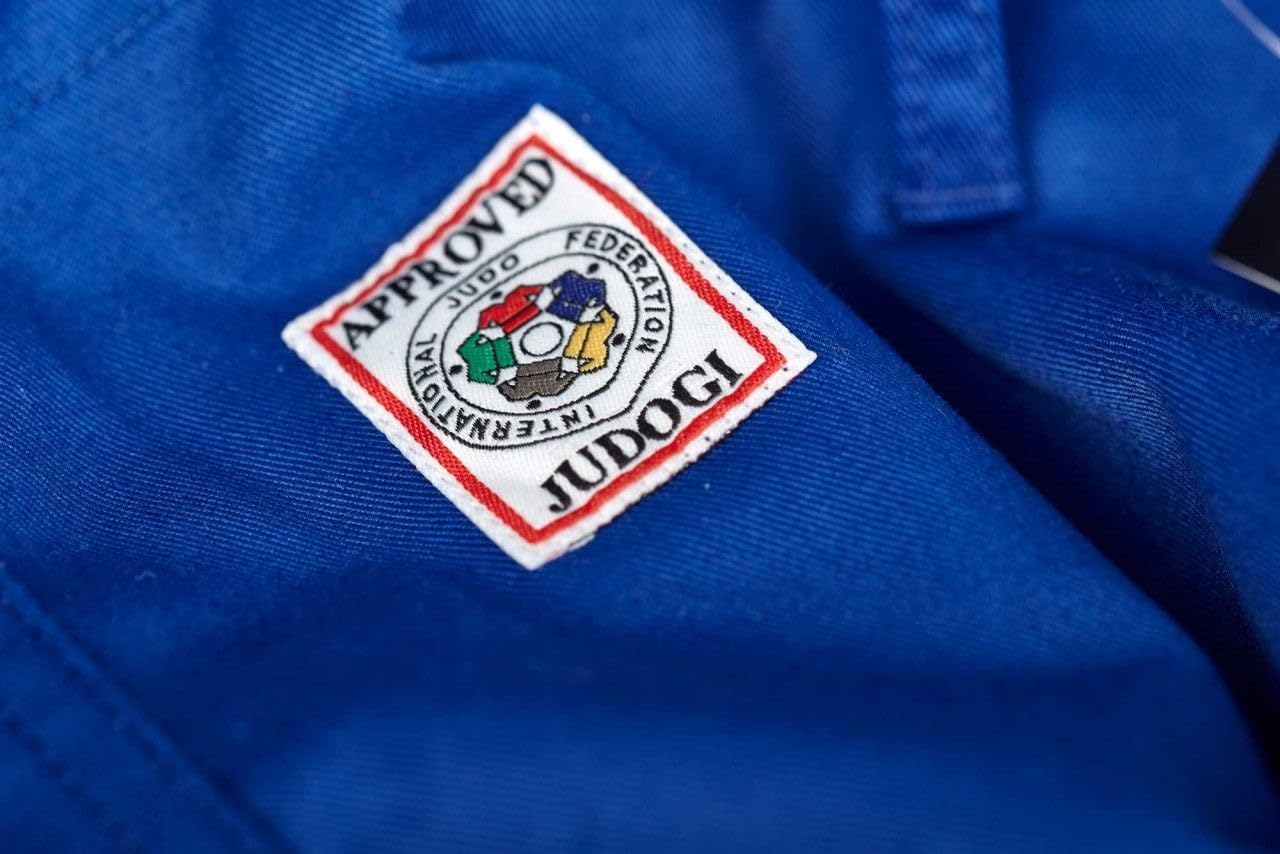 adidas Judoanzug J700 Champion III IJF 3 | Wettkampf Judo-Gi für Fortgeschrittene | IJF Red Label + Green Label | Stoffgewicht 700g/qm | Körpergröße 140-210 cm | Weiß + Blau | Slim-Fit + Regular