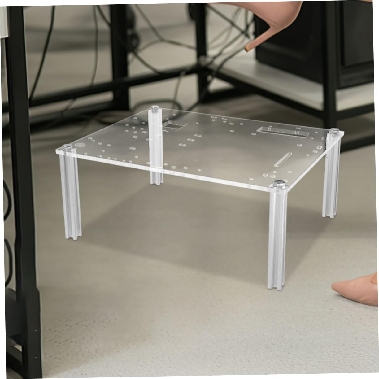 Uonlytech Staffa Per Case Pc Aperto Matx, Supporto Telaio Computer Robusto e Ventilato, Base Trasparente Per Banco Di Desktop, Facile Installazione Per Appassionati Fai-da-te