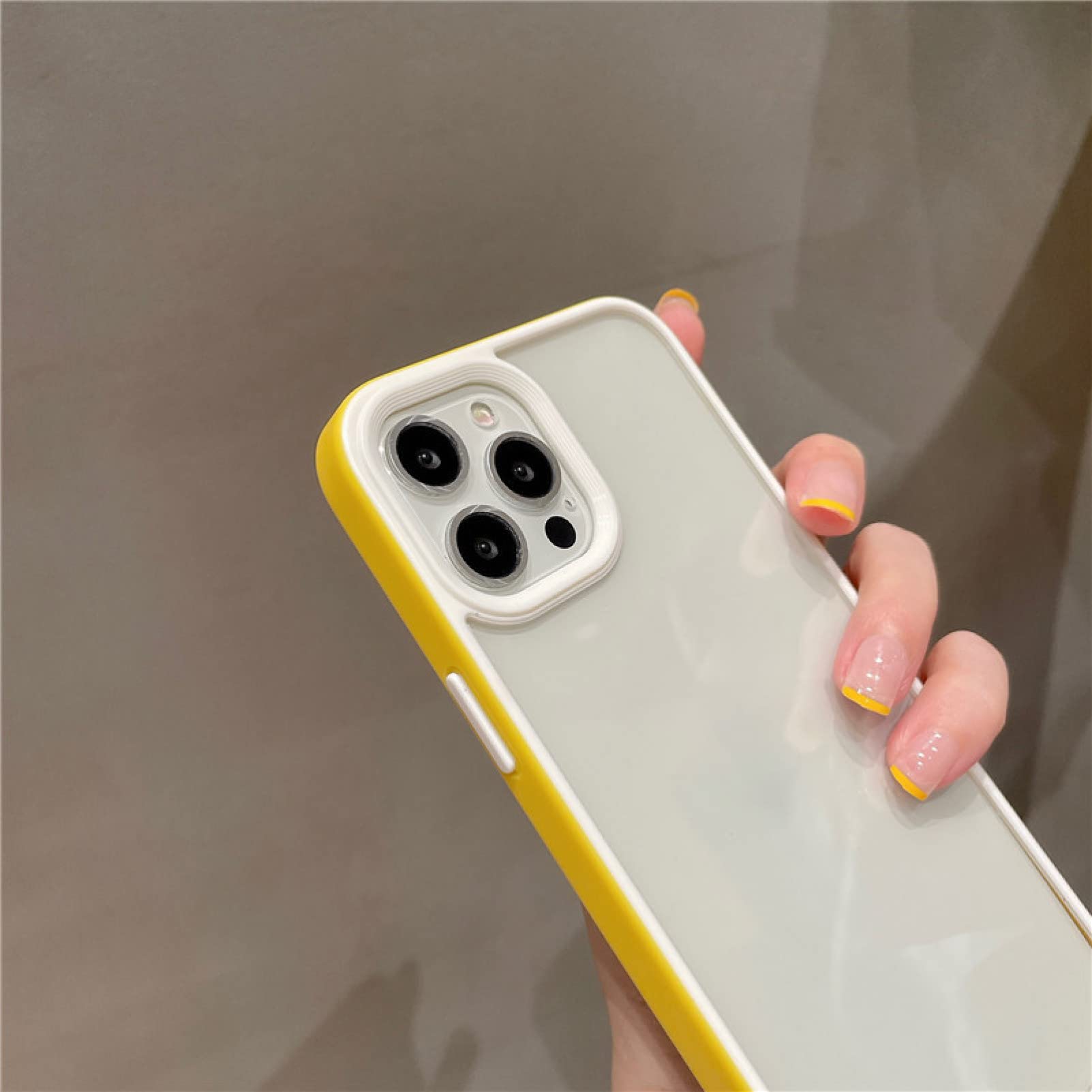 Amazon.co.jp: iPhone12透明ケース イエロー iphone12proケース 半