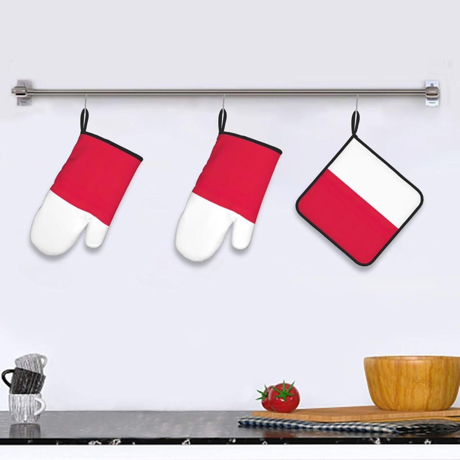 Polish Flag Print Heat Resistant Microwave Gloves, Used for Baking, Cooking, and Fashion Kitchen Essentials