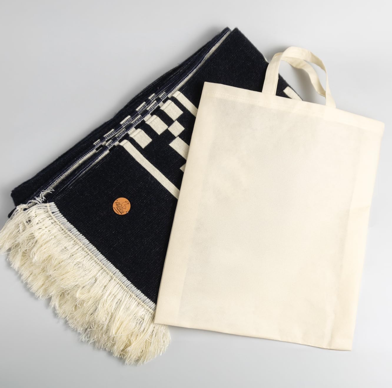 Mens Alpaca Wool Poncho – Handmade in Ecuador, Thick Warm Western Style - Image 7