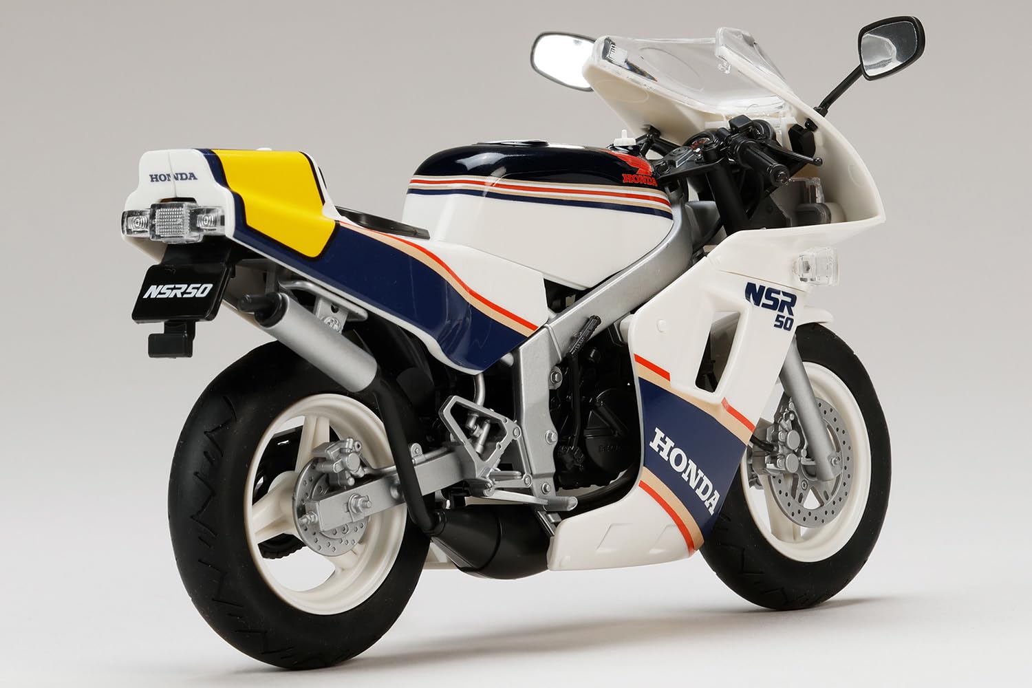 Amazon | HJMバイクシリーズ No3 1/12 Honda NSR50 '89 ロスホワイト