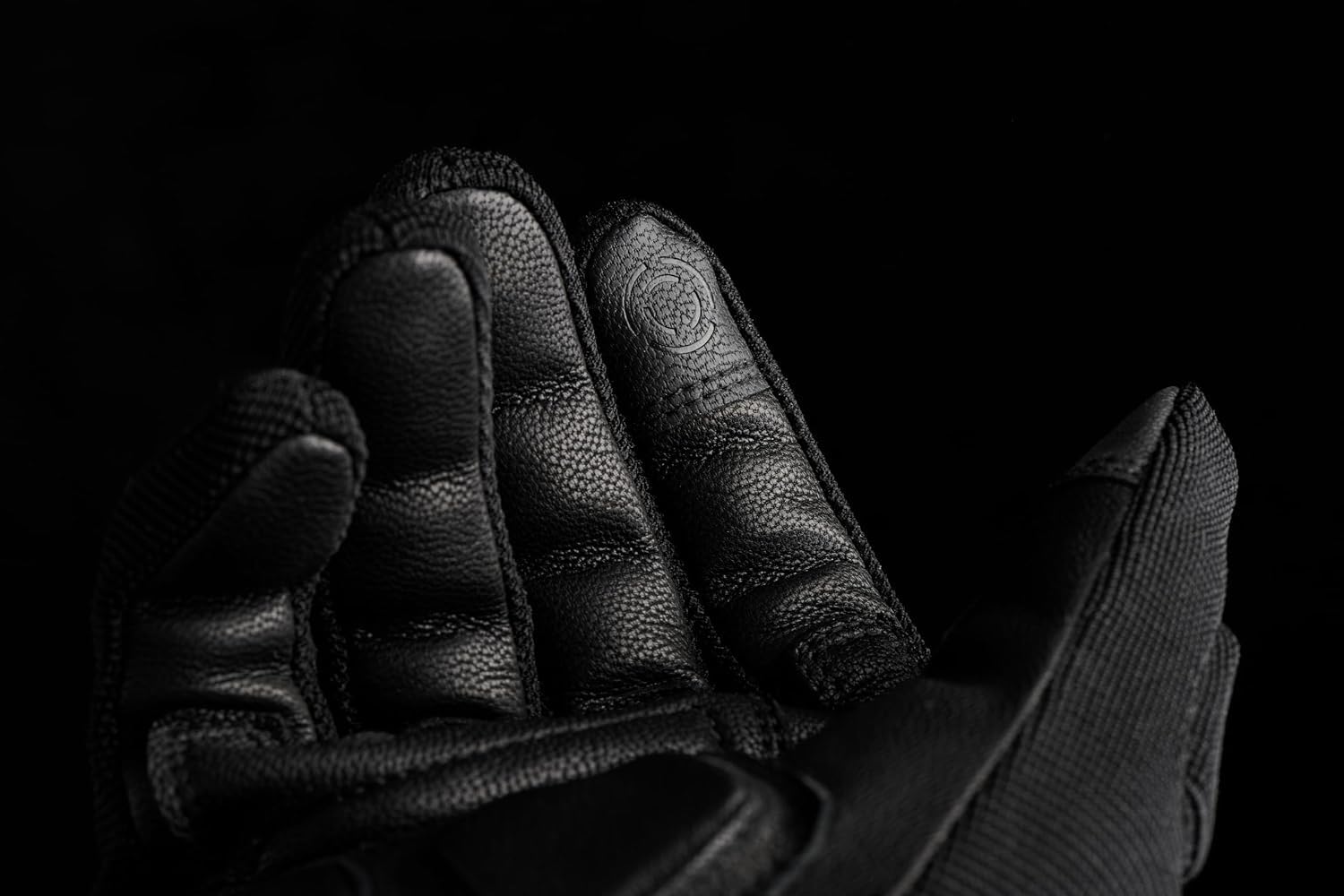 Furygan Jet Lady D3O EVO - Motorradhandschuhe für Damen - 100% Lederhandfläche - Touchscreen-Kompatibilität - Komfort - Sommerhandschuhe - atmungsaktiv & leicht, Schwarz