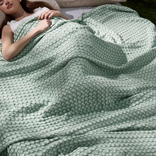 Bedsure Cooling Cotton Waffle Queen Size Blanket - Lightweight Breathable Summer Blanket of Rayon Derived from Bamboo for Hot Sleepers, Luxury Throws for Bed, Couch and Sofa, Mint Green, 90x90 Inches