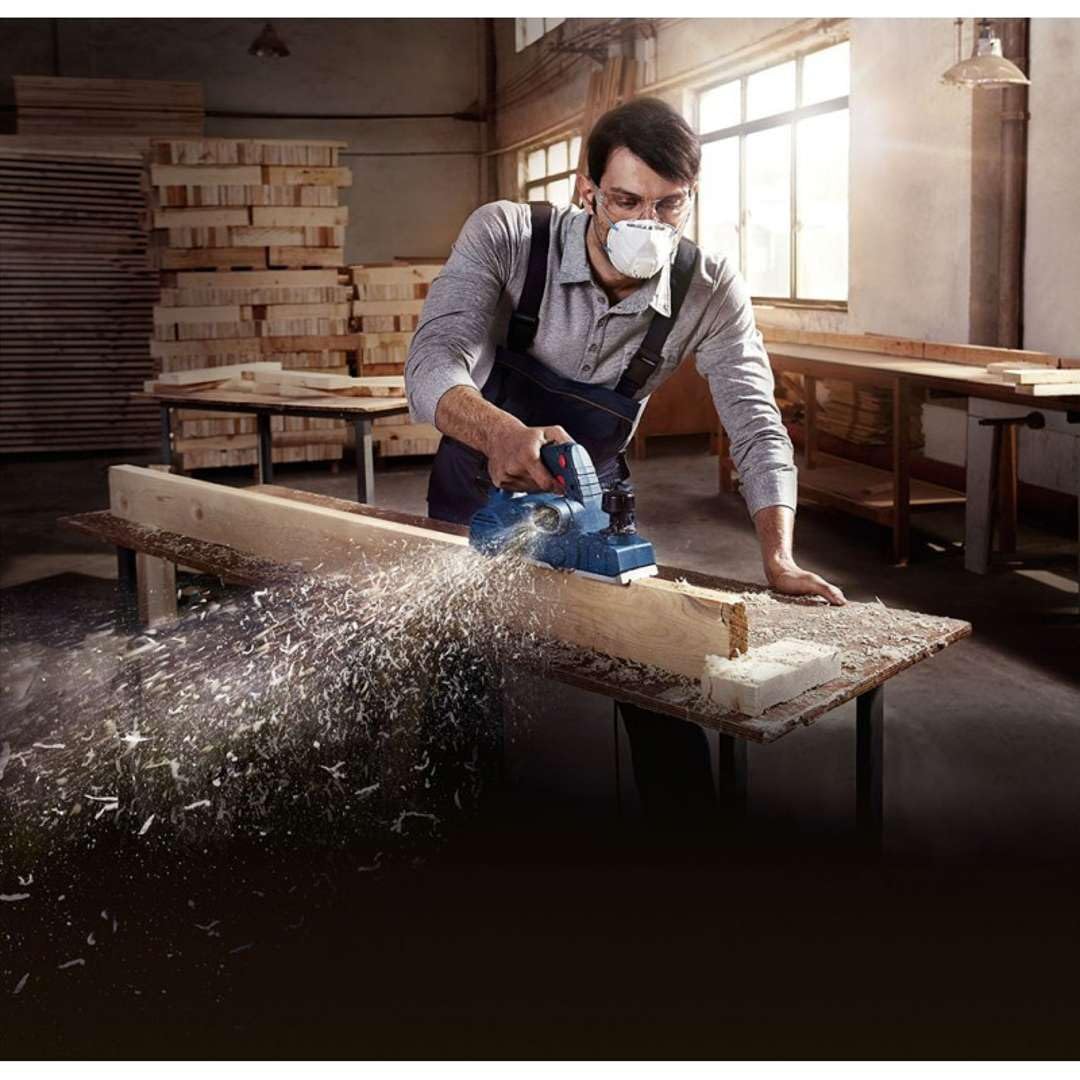 Bosch Professional: strug GHO 6500 (650 W, prędkość obrotowa bez obciążenia 16 500 min–1, prowadnica równoległa, klucz sześciokątny)
