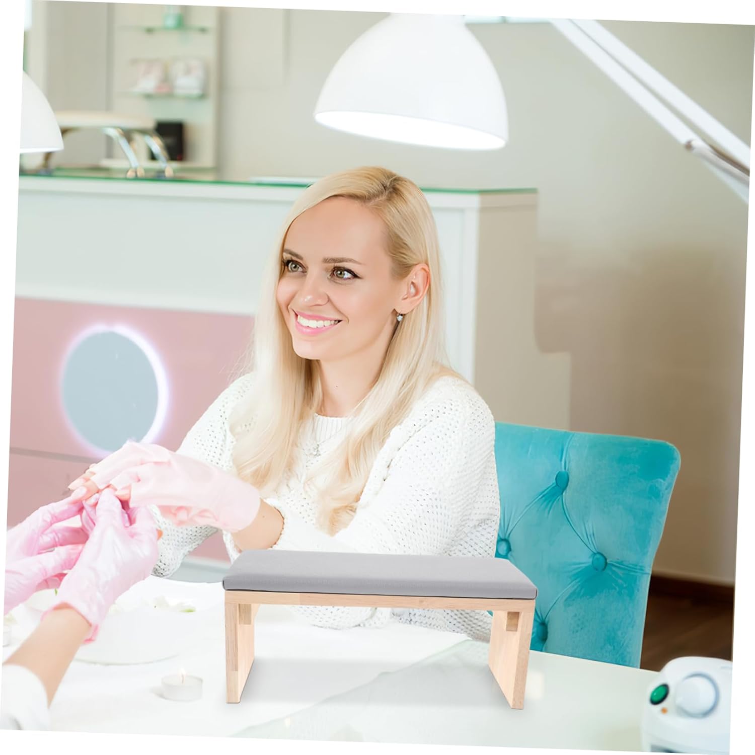 1pc Nail Hand Rest Cushion Nail Art Rest Holder Manicure Hand for Professional Salons