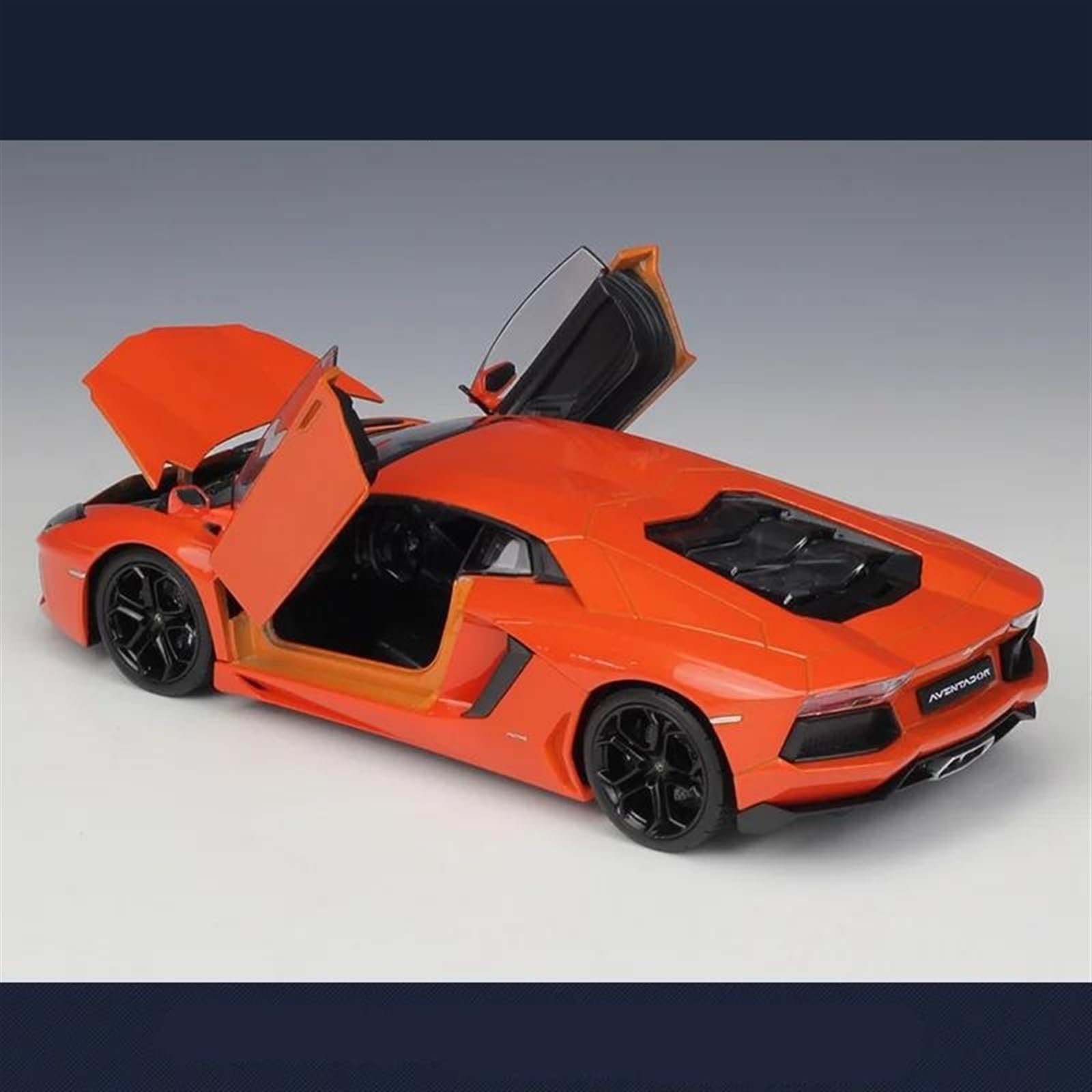 Amazon.co.jp: Display Cars 1:24 ランボルギーニ アヴェン
