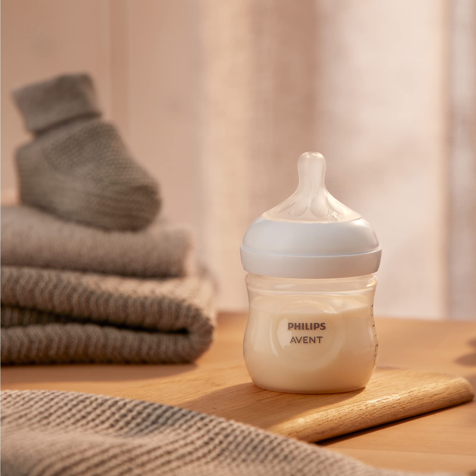 Philips Avent butelka Natural z Responsywnym smoczkiem 125ml, 2 szt. (model SCY900/02)