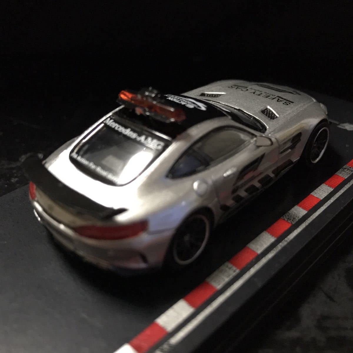 Mercedes AMG GT F1セーフティカー 1/64 1/64 Tarmac Works Mercedes-Benz AMG GT Black Series Formula