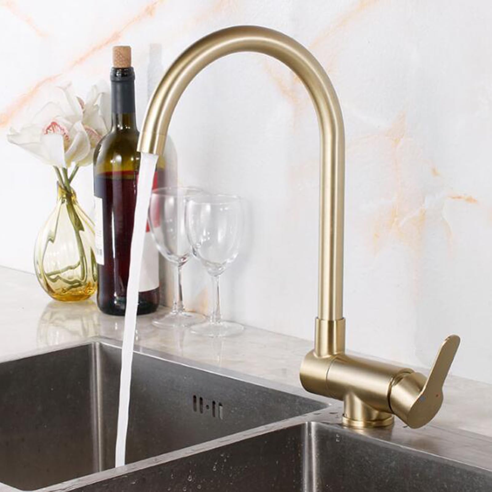 Grifo de Cocina para Ventana Grifo Abatible Cocina Girando Grifo de Fregadero Abatible Acero Inoxidable Agua Fría y Caliente-Oro Cepillado