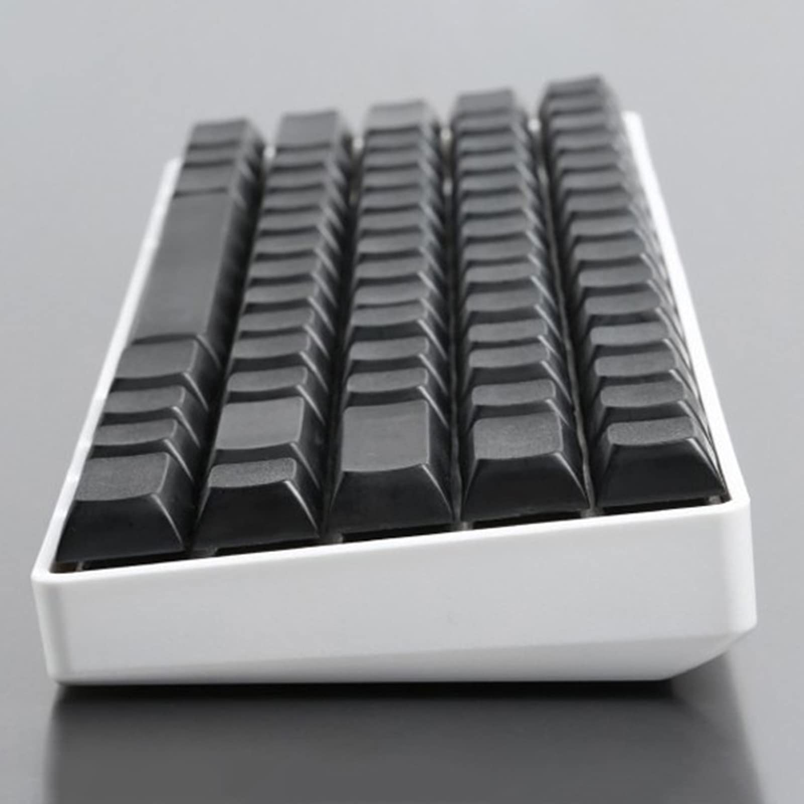 Amazon | KESOTO 60% コンパクト耐久性のあるプラスチックキーボード