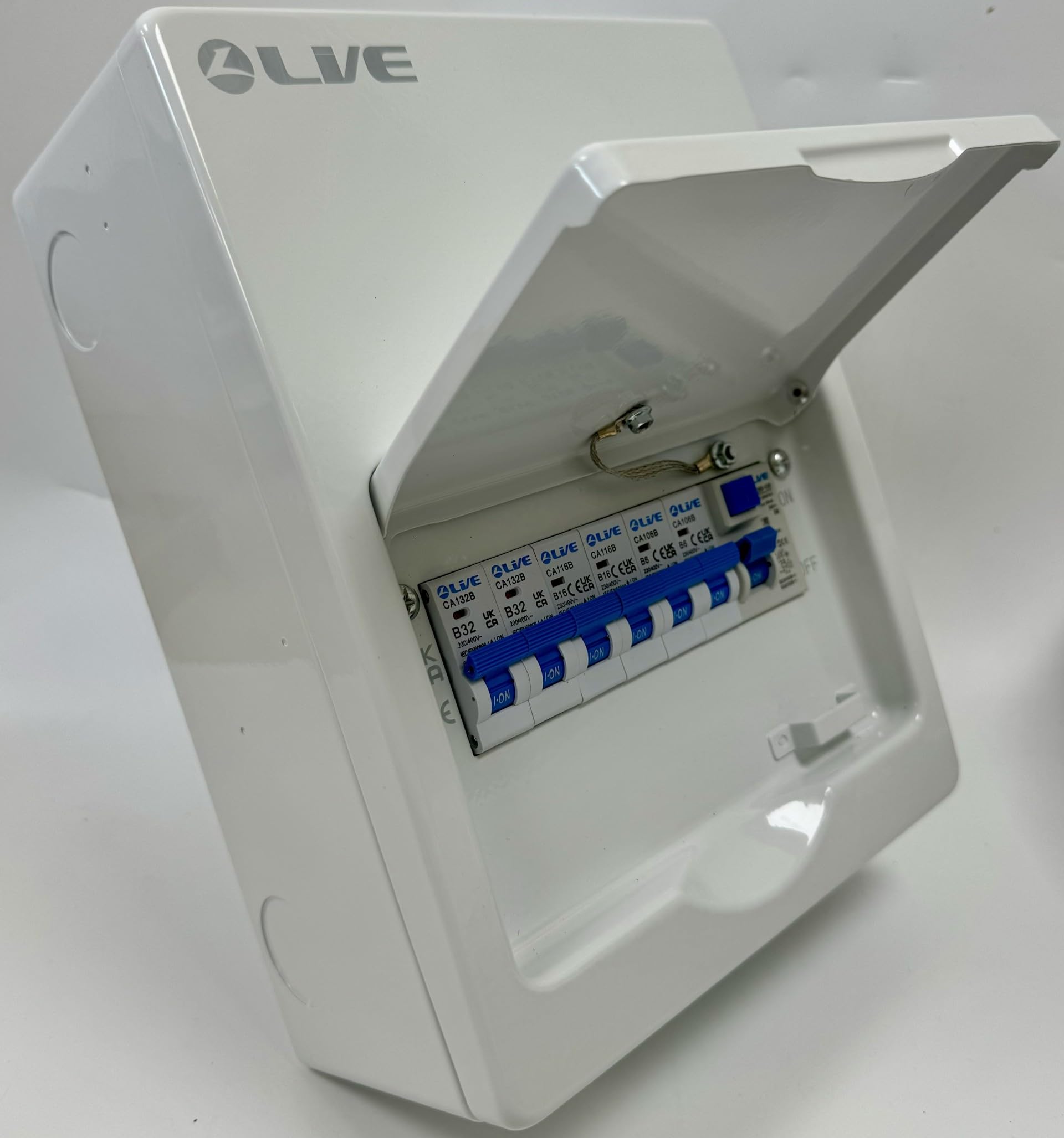 LIVE 6 Way Metal Consumer Unit,8 Module,63Amp 30mA RCD, 2x6A, 2x16A, 2x32A MCBs
