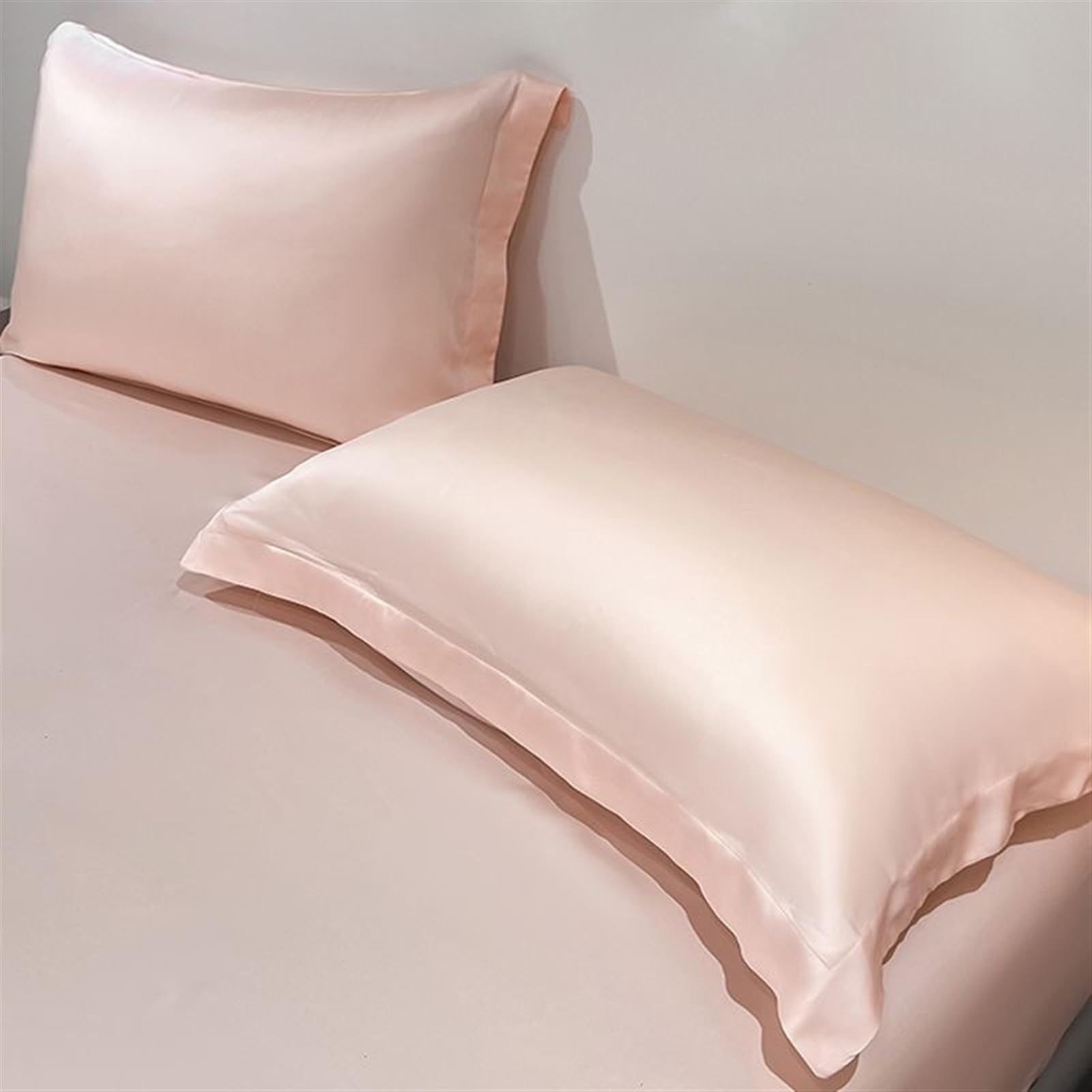 GIBZ Taie d'oreiller en Soie Lot de 2 Fermeture Enveloppe Taie Oreiller en Rayonne Unie Housse Coussin pour Les Cheveux et la Peau Rose 48x74cm
