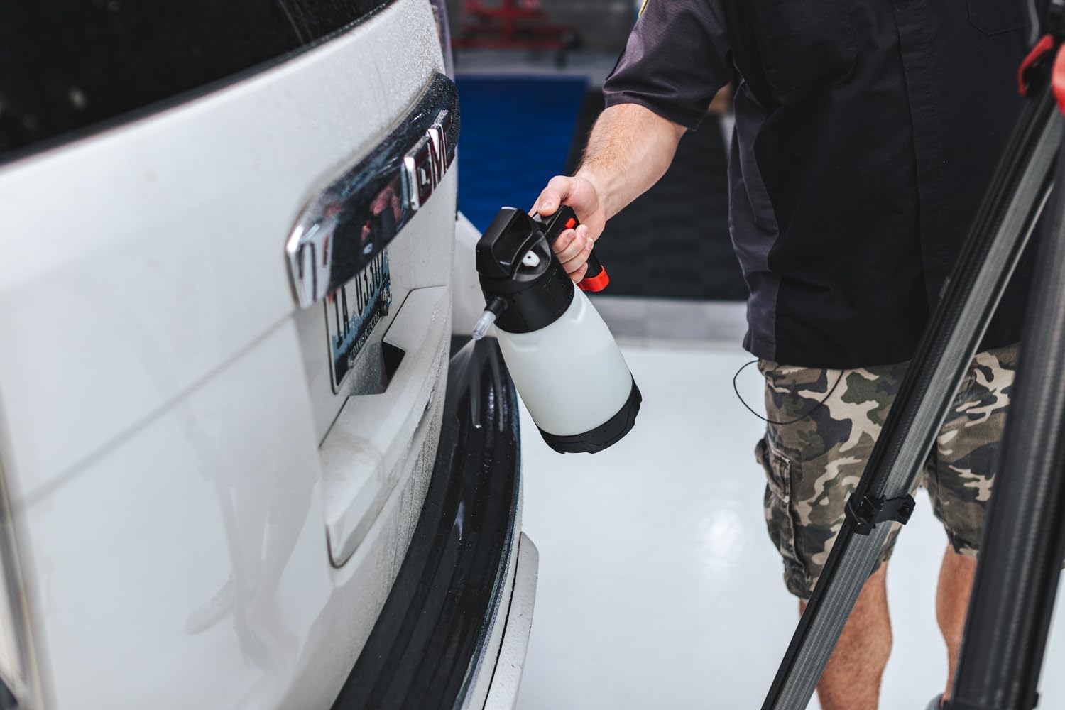 P&S Professional Detail Products Absolute Rinseless Wash – Premium Soap Alternative, Emulsifies Dirt, Softens Water, Safe on Paint, Coatings, Wraps, PPF & Interior Surfaces - 1 Quart - Image 5