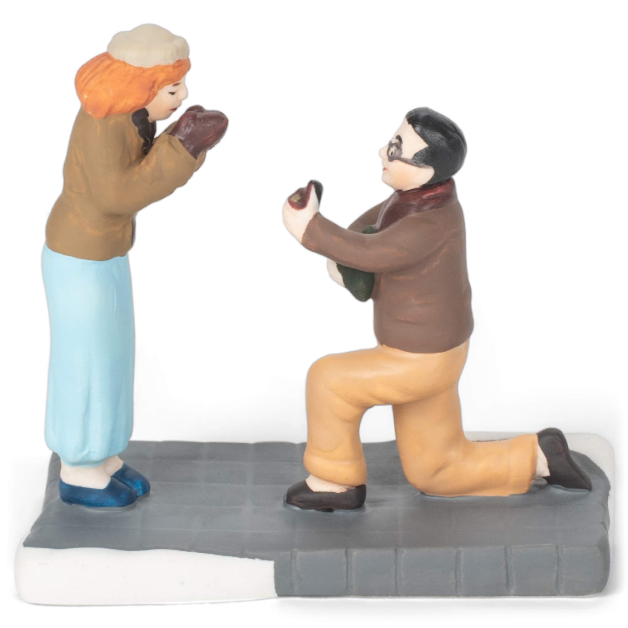 Department 56 Şehirde Noel Köyü Aksesuarları Will You Marry Me Heykelcik, 6,6 inç, Çok Renkli