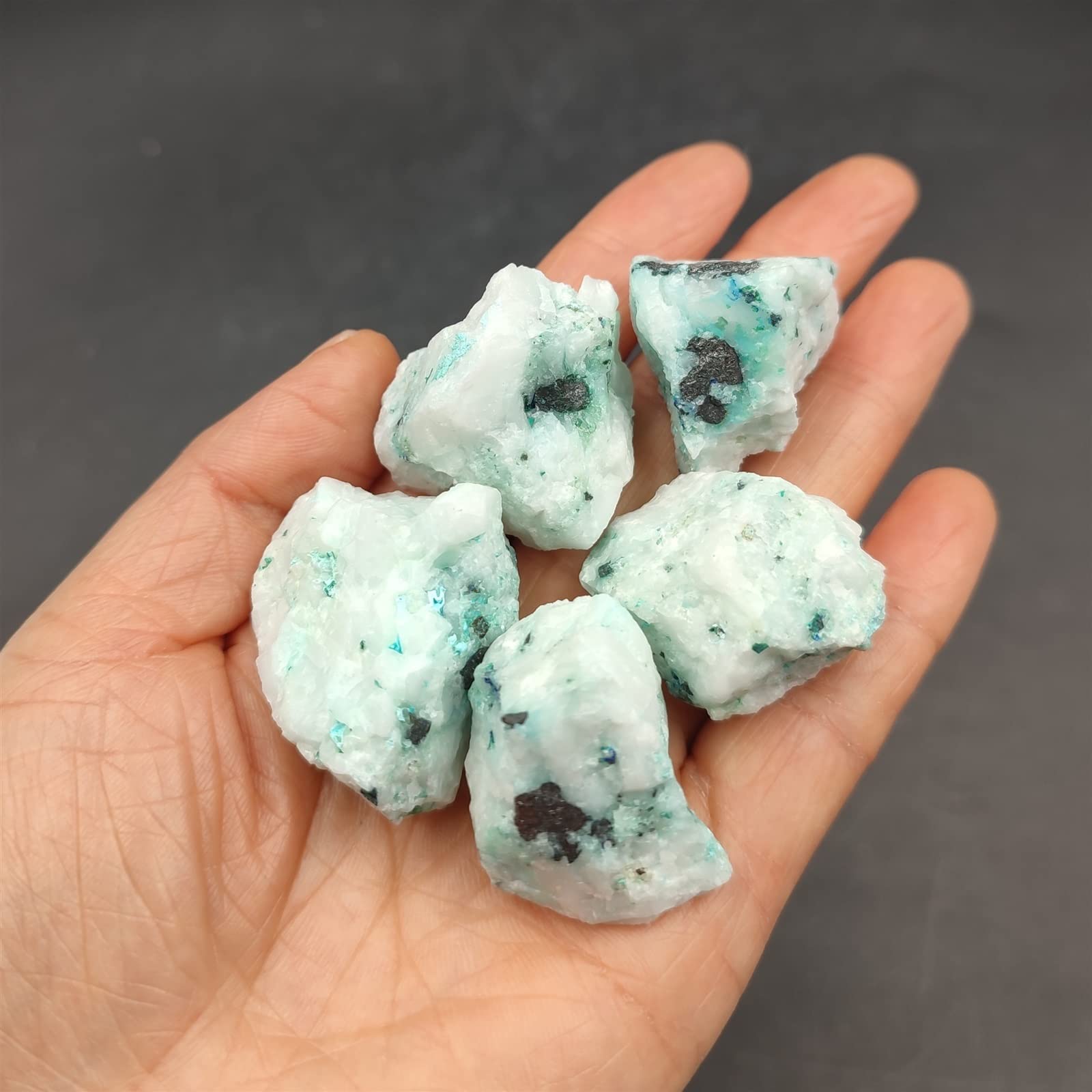 BUSOTH Natural Crystal Rough 100g Bulk Natural Phoenix Raw Stones Rough Quartz Crystal Gemstone Specimen Home Decoration 2-4cm