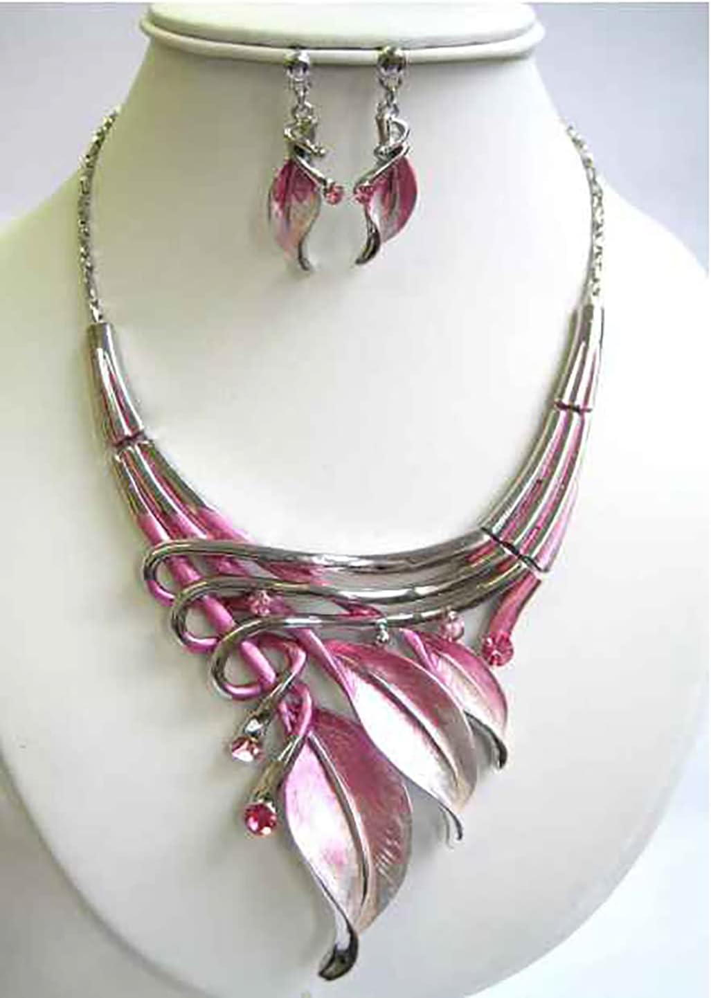 Rosemarie & Jubalee Women's Unbe-leaf-ably Stunning Crystal Rhinestone Accented Textured Metal Leaf Statement Necklace Earrings Set, 14"+3" Extender - Image 6