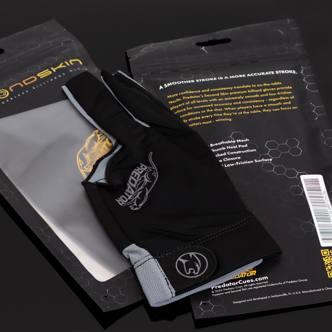 Predator Second Skin Billiard Glove for Left or Right Hand - Black w/Grey Logo