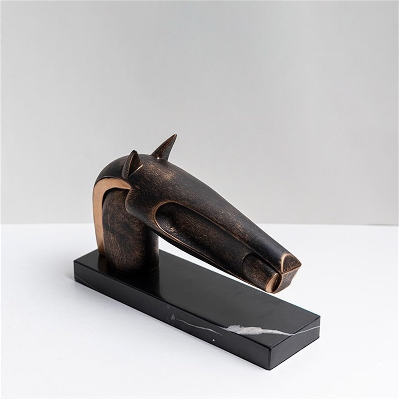 Wyjątkowy Modern Home Decor Statue Horse Head Figurine Resin Art Ornament Rzeźby