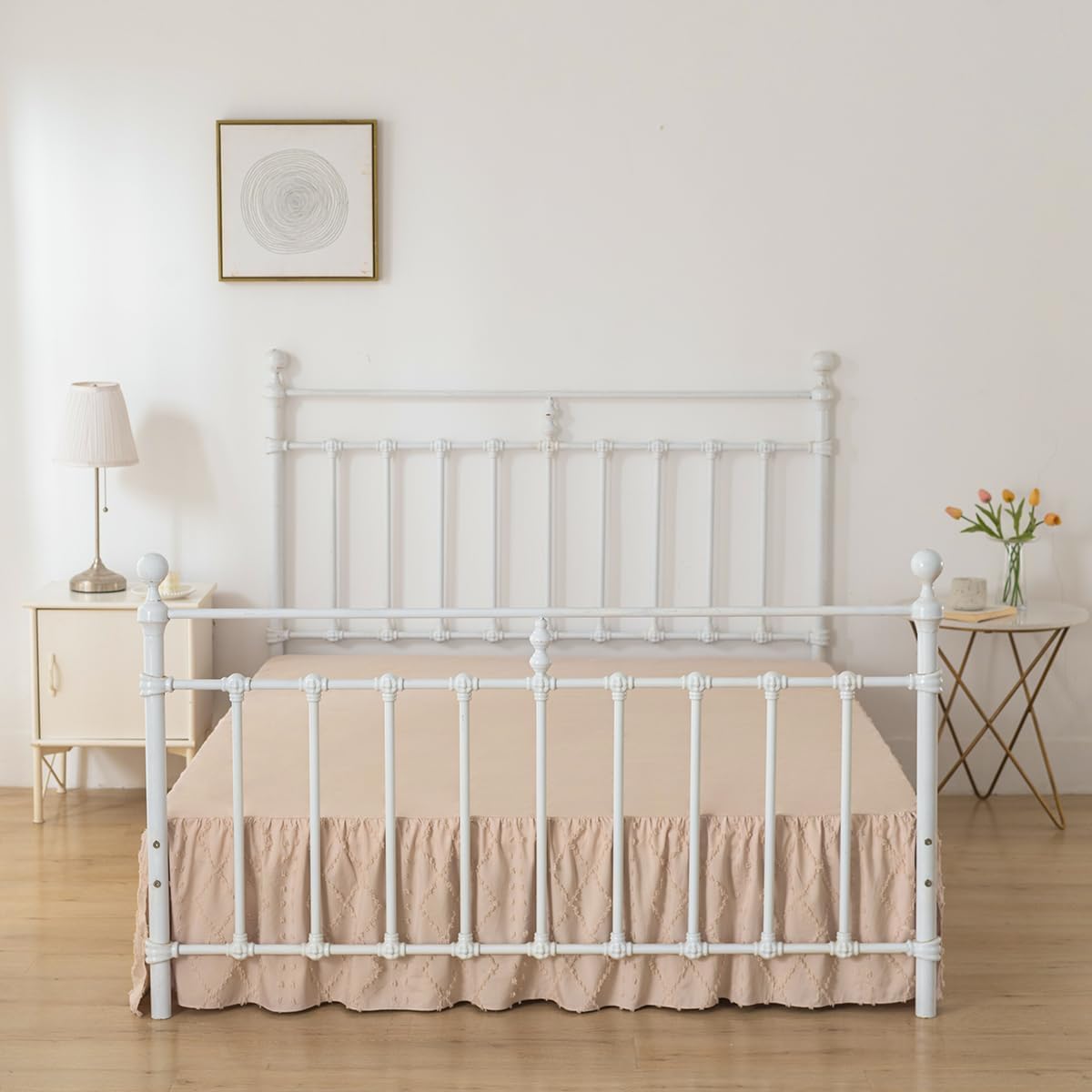 Bed Skirt King Size，Ruffled Cream Bed Skirt with Split Corners，King Bed Skirt 14 Inch Drop, Boho Tufted Shabby Chic King Size Bed Skirt, Bed Skirts King Size