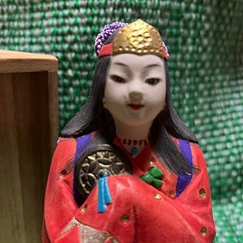 Amazon.co.jp: 土鈴 川崎幸子作 博多人形 卑弥呼 : おもちゃ