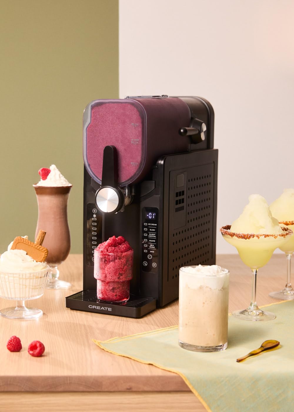 CREATE/SLUSH MAKER/Macchina per granite e bevande fredde/Capacità di 2,6 L, 6 programmi preimpostati, comandi touch, funzione autopulente, vaschetta raccogligocce, facile da trasportare, 200 W