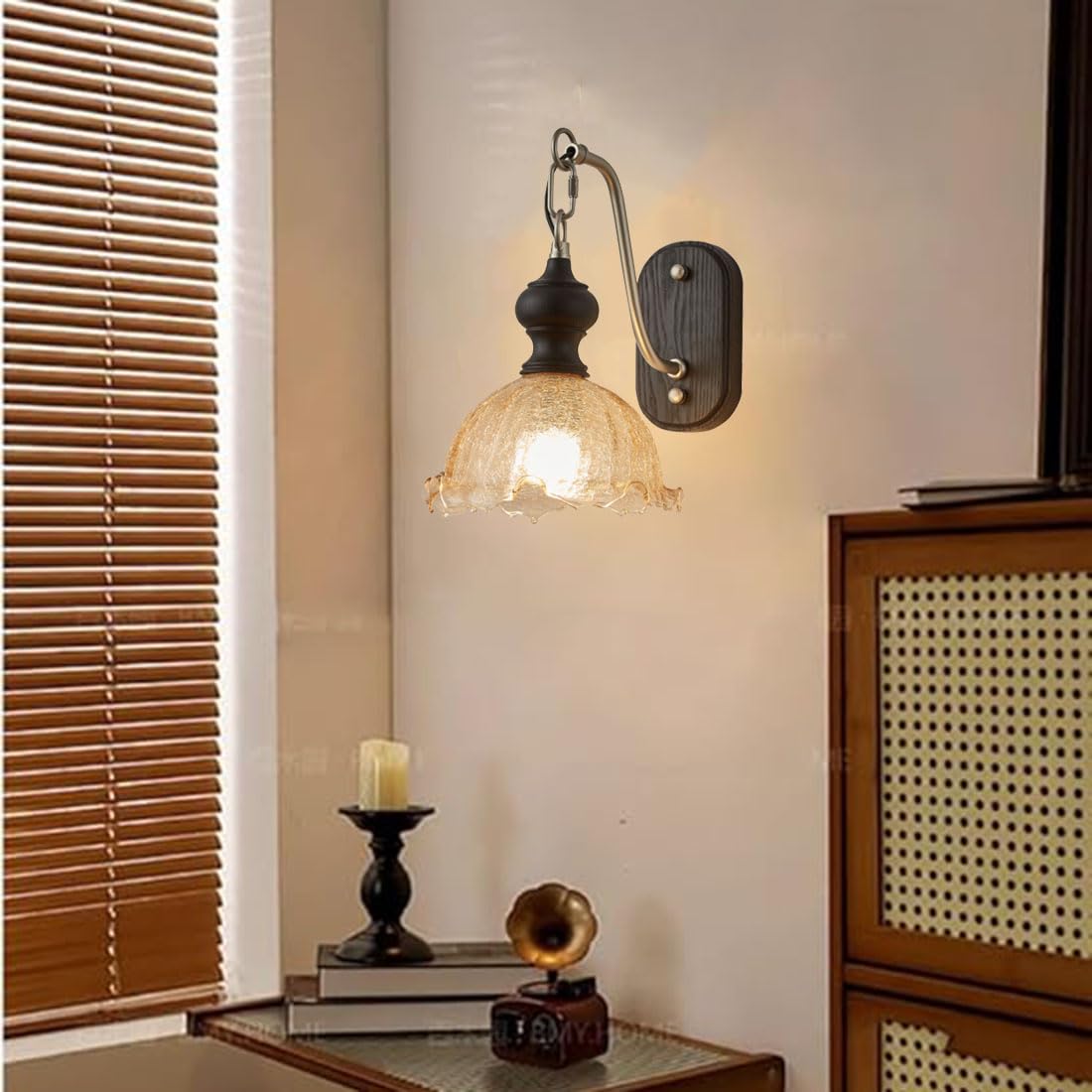 Lampada da parete moderna in vetro a forma di fiore, stile retrò, applique industriali per interni, ideale per camere da letto, comodini, soggiorni, verande, ingressi e sale da pranzo (nera)