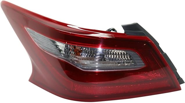 Tail Light Halogen Bulb Driver Side Clear & Red Lens W/Bulb Tail Lamp 14932445 265559HU0A NI2804112