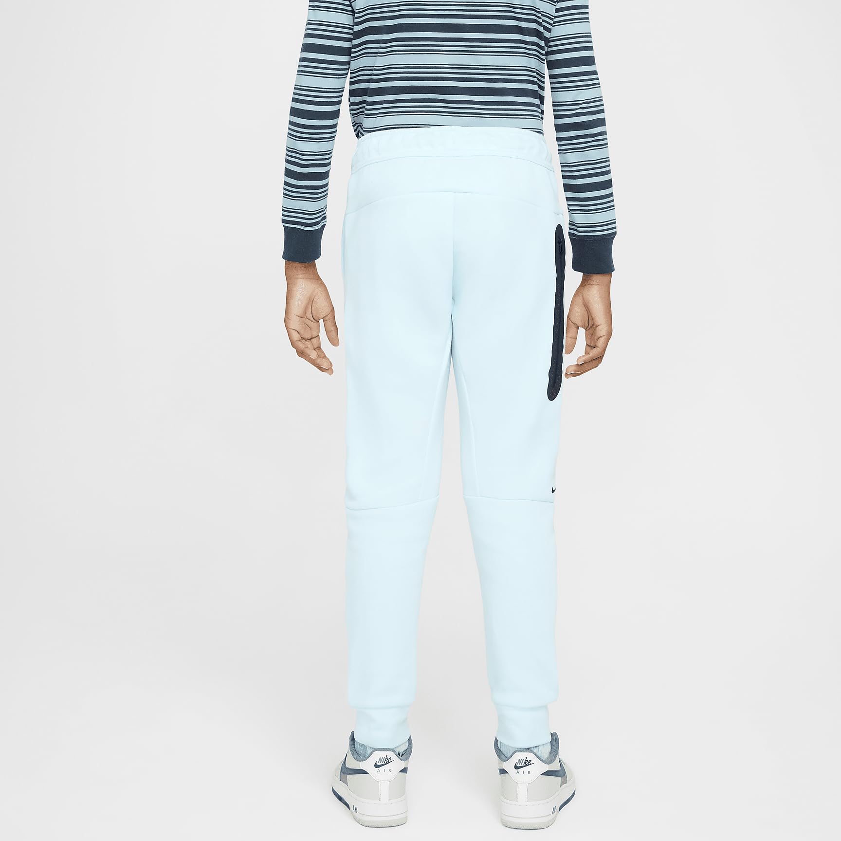 Nike Sportswear Tech Fleece Big Kids' Joggers (HV5869-474, Glacier Blue/Black/Black) Size X-Small