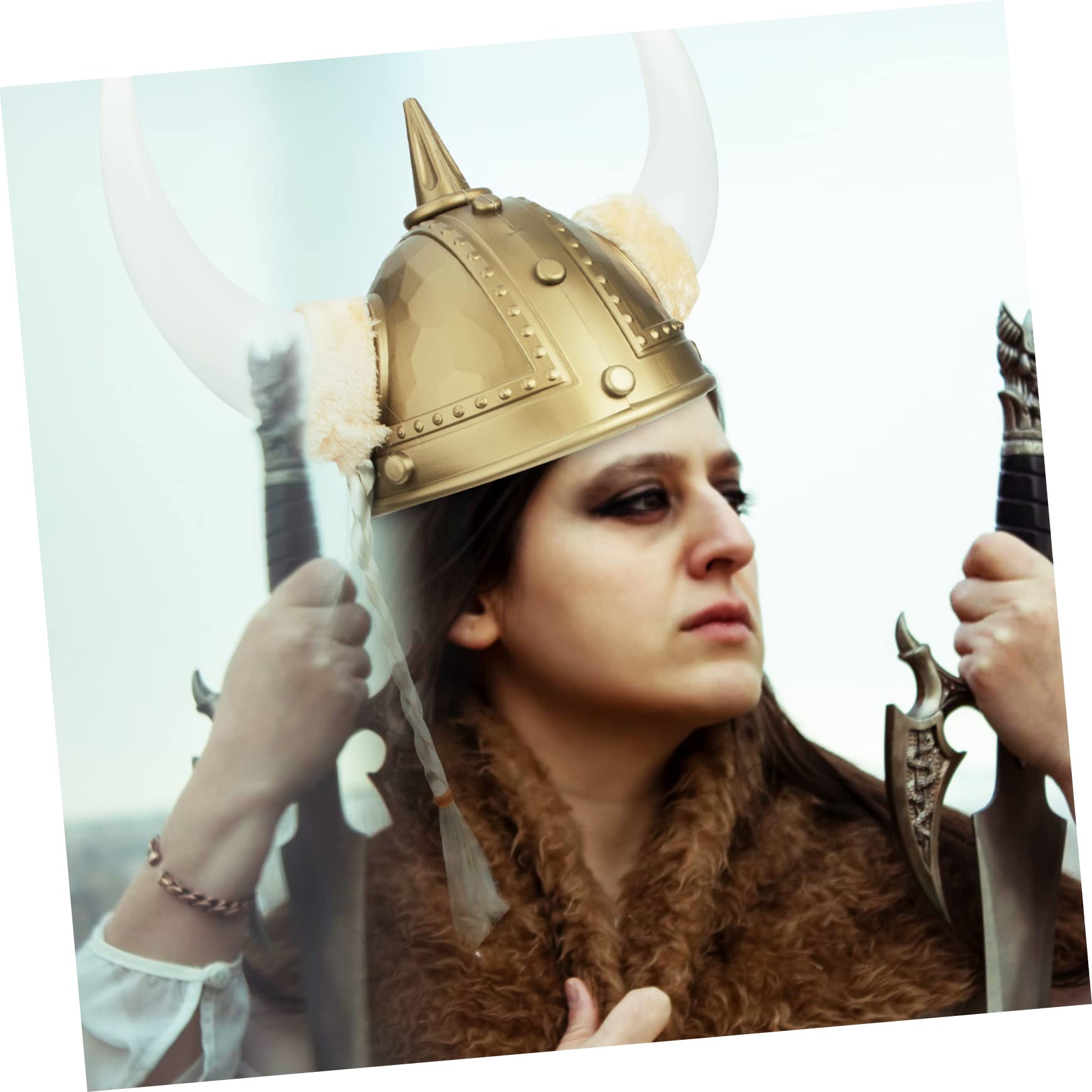 LIFKOME Cappello da Costume da Vichingo Corna di Bue in Plastica Oro per Performance di Danza e Travestimenti Cosplay Effetto Decorativo e Misterioso