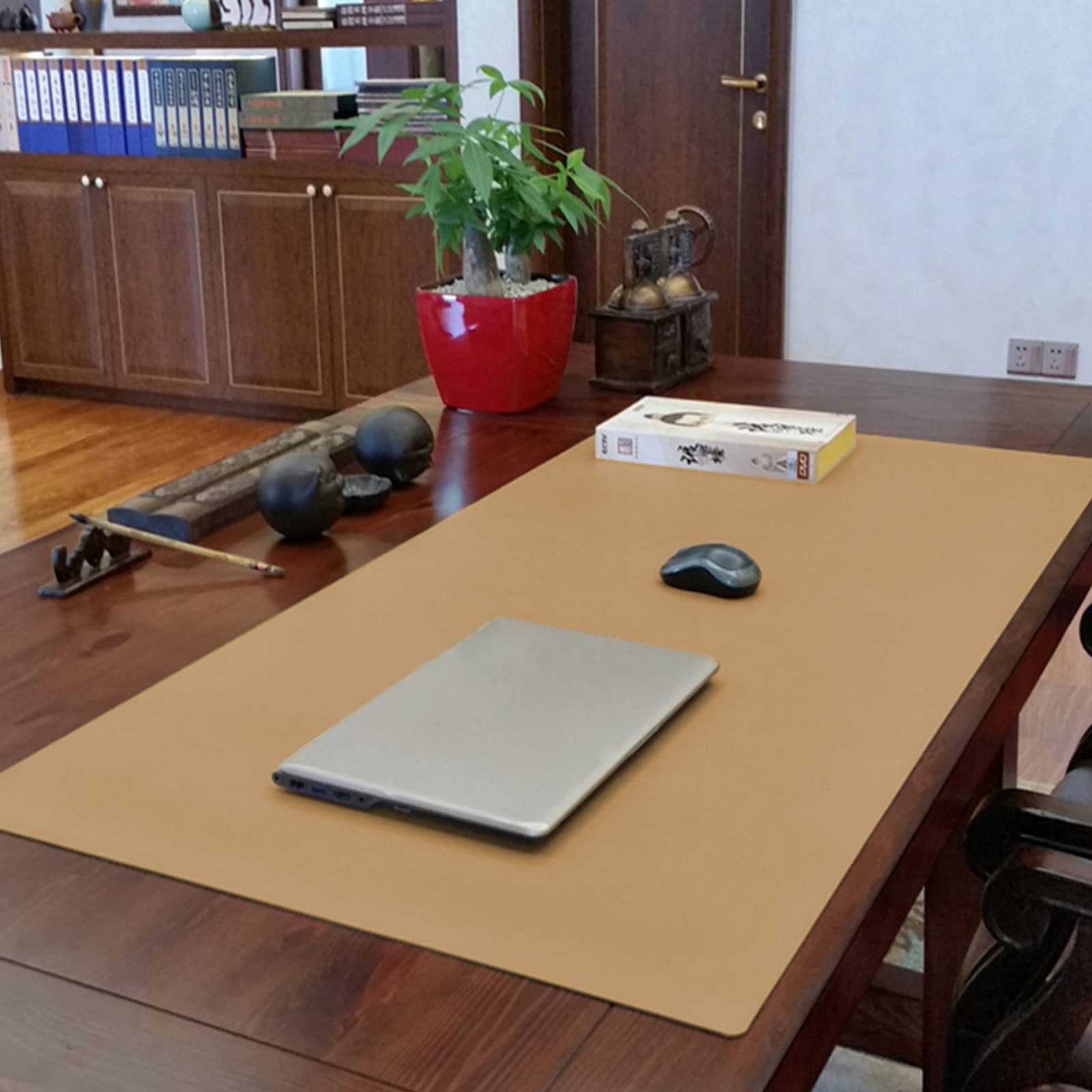 Esteso PU Cuoio Tappetino Mouse,Grande Multifunzionale Sottomano Da Ufficio Protettore Antiscivolo Ergonomico Tappetino Da Scrittoio Impermeabile Tappetino Mouse-Marrone chiaro 50x70cm(20x28inch)