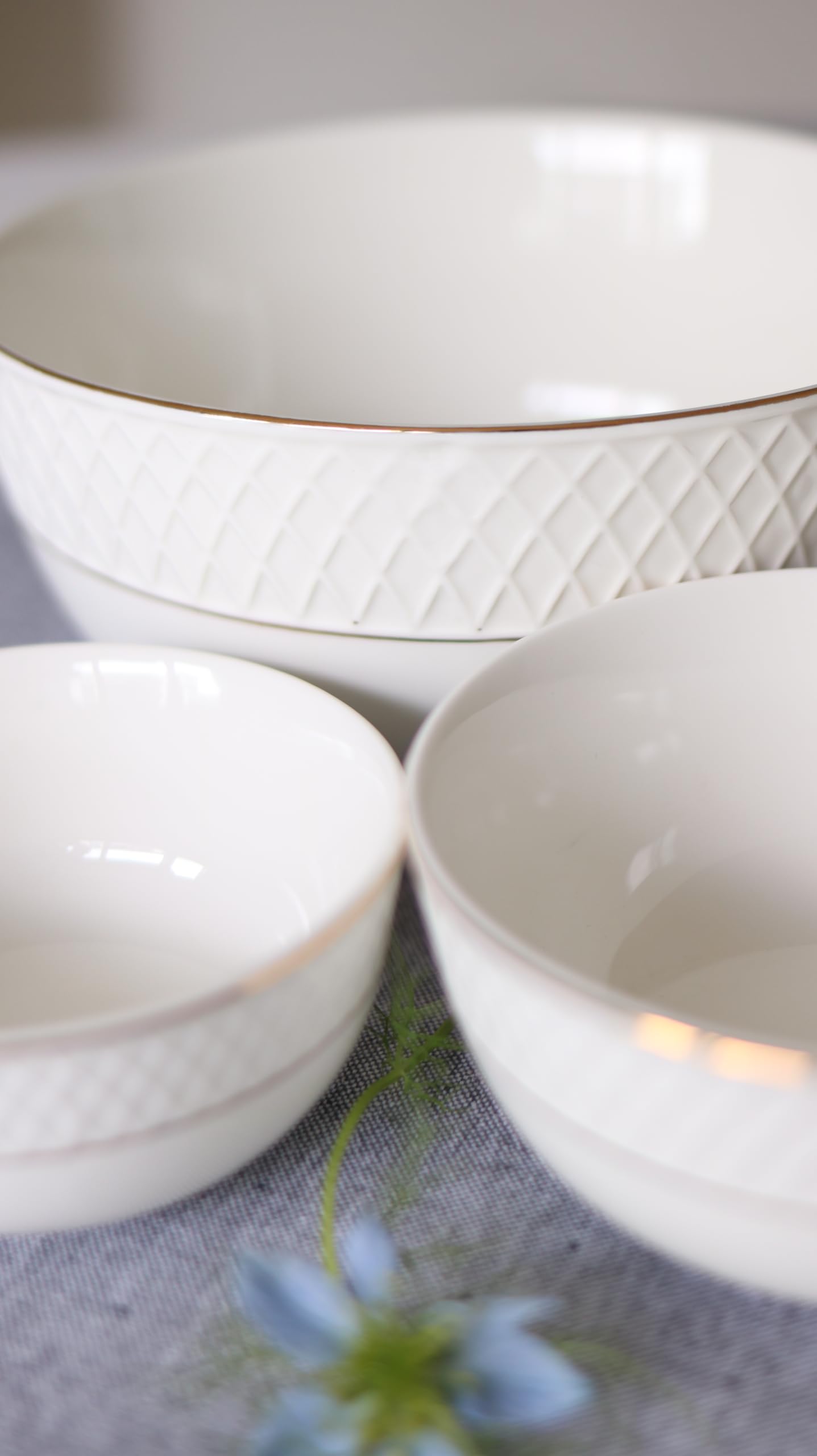 Wilmax – miseczki do sałatek – 6 sztuk – Ø 16 cm – porcelana – biała miska – miska ze złotym wzorem – 930 ml – na przekąski, sałatki – elegancka i odporna na zarysowania – idealna jako prezent