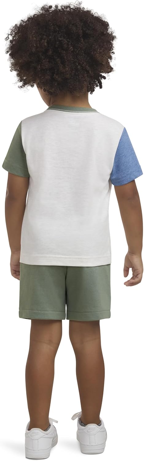 Levi's boys And Baby Graphic T-shirt and Shorts 2-piece Outfit Set - Picture 8 of 49