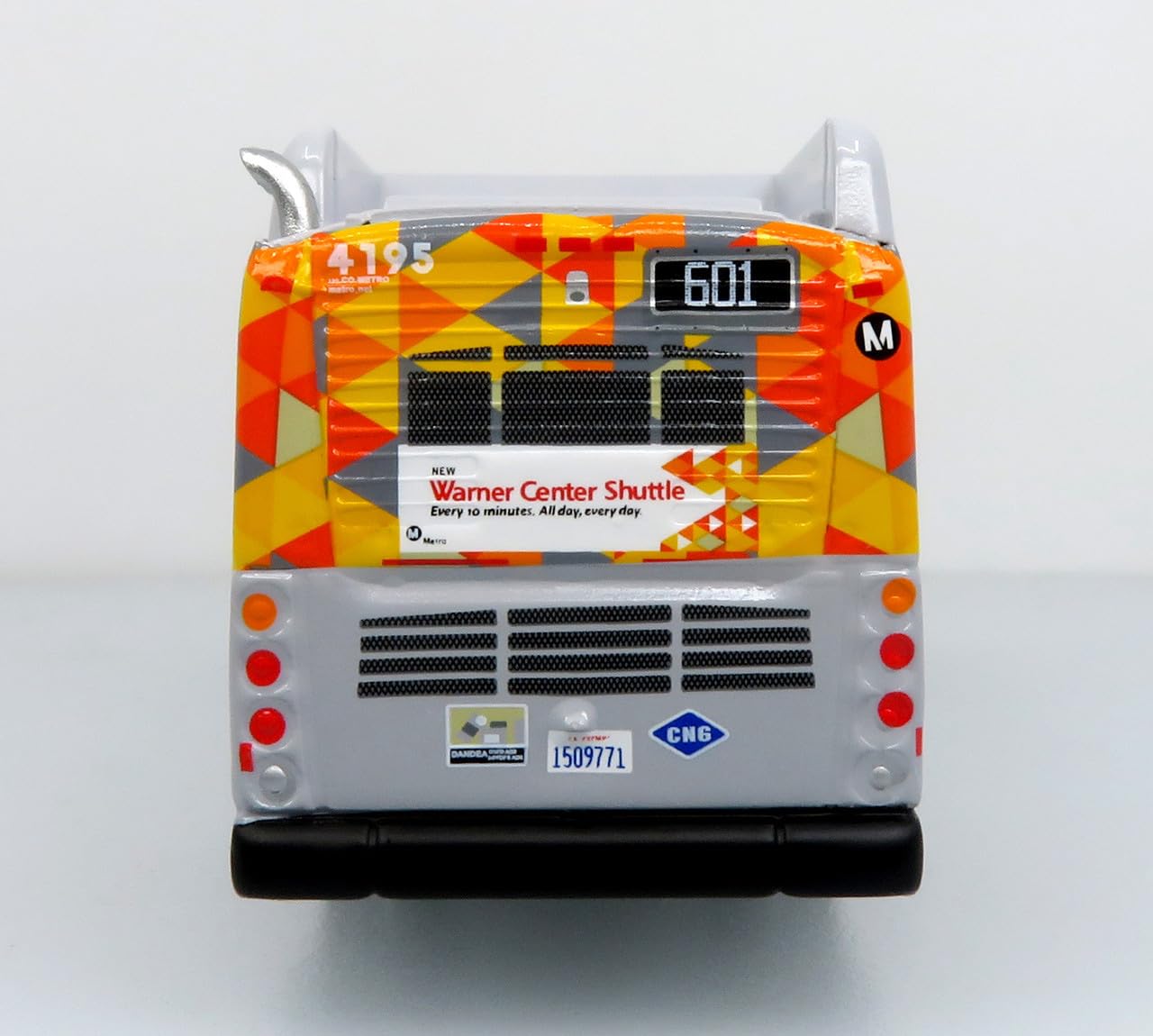 Amazon.com: Iconic Replicas New Flyer Xelsior Transit Bus-LA
